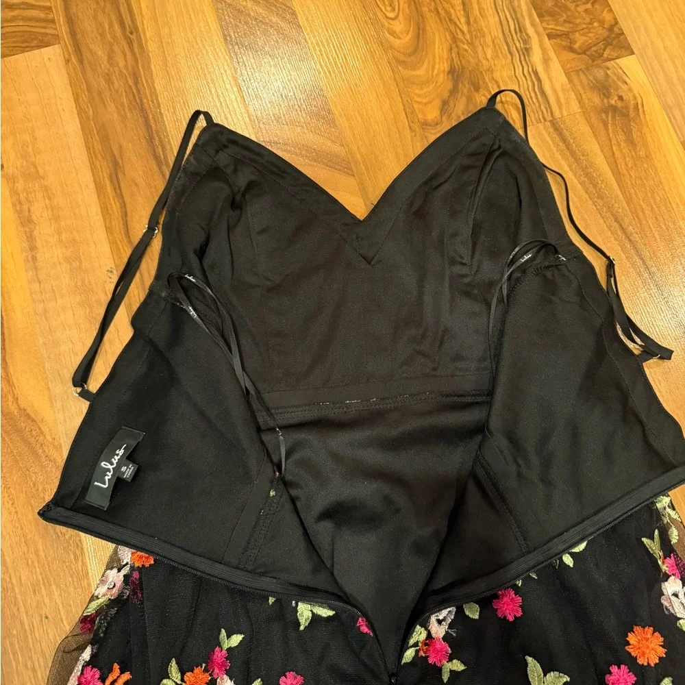 Lulus black mini embroidered sheer‎ overlay dress floral small EUC wedding